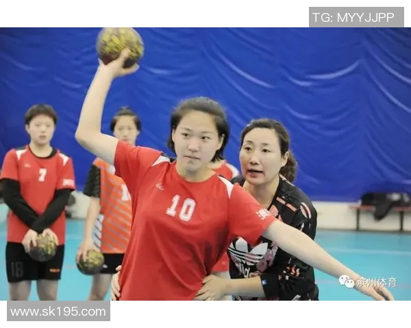 专访刘娜:探寻排球背后的成功秘诀与奋斗历程 专访刘娜:探寻排球背后的成功秘诀与奋斗历程