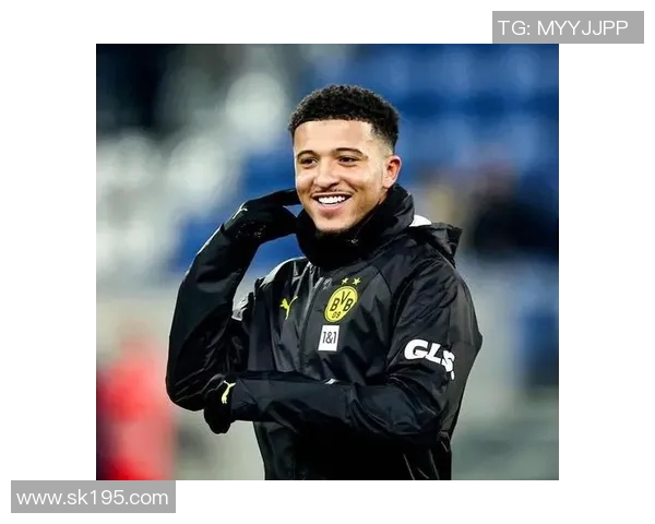 桑乔的崛起与挑战：从天才少年到足球舞台的闪耀明星之路