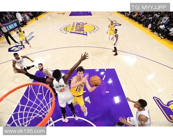 热火与湖人第五场激战回顾球星对决引发全场热潮