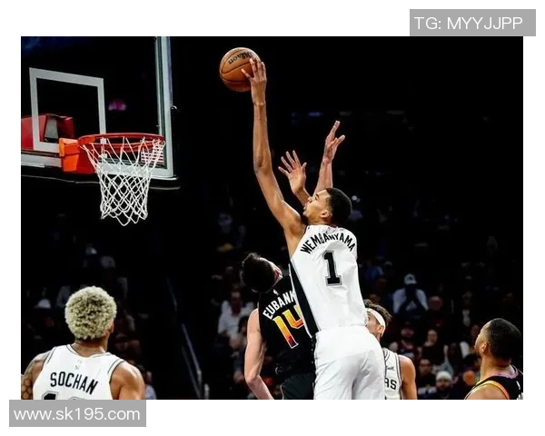 2007年NBA季后赛经典对决太阳队与马刺队的巅峰对决回顾