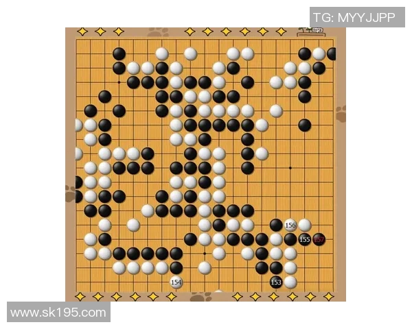 杜塞多夫与菲尔特的激烈对决展现足球魅力与战术智慧的较量 杜塞多夫与菲尔特的激烈对决展现足球魅力与战术智慧的较量