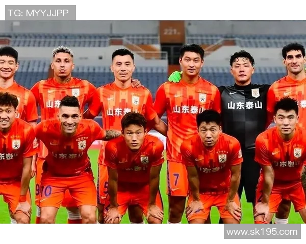 2017年鲁能与上港激战回顾：激情四溢的中超对决与精彩瞬间解析