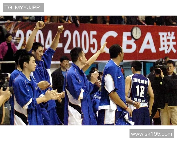 CBA南区与北区精彩对决录像回放分析与精彩瞬间回顾