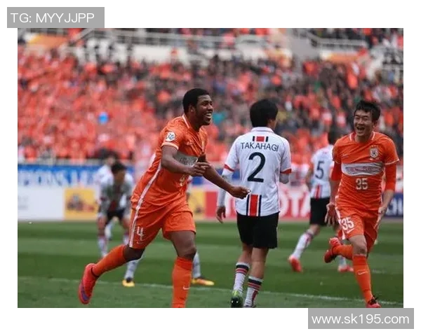 山东鲁能对阵河内FC直播全程回顾与精彩瞬间分析