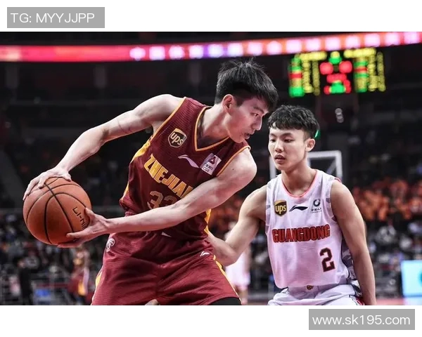 徐杰:从青涩少年到篮球场上的闪耀明星之路 徐杰:从青涩少年到篮球场上的闪耀明星之路