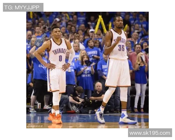 杜兰特与拉文的巅峰对决谁能在赛场上笑到最后